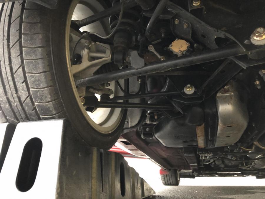 Днище и подвеска Mazda RX-8 2005 года  (фото 189 из 197)